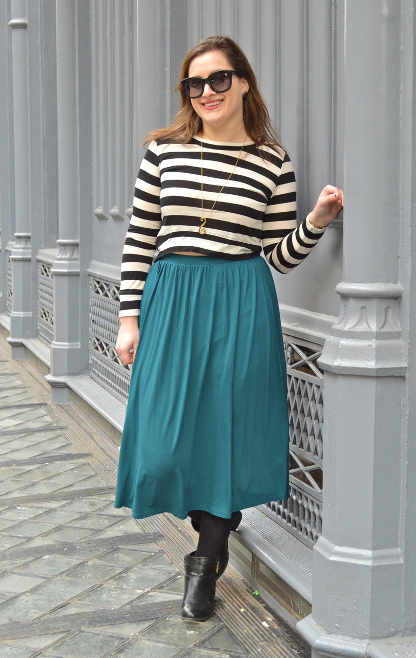 midi skirt for pear shaped body